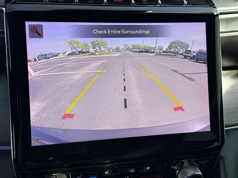 Used 2021 Jeep Grand Cherokee L Overland w/ Luxury Tech Group IV AWD/4WD image 26