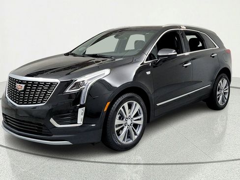 Certified 2025 Cadillac XT5 Premium Luxury w/ LPO, Floor Liner Package AWD/4WD image 1