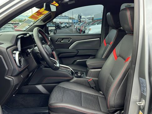 Certified 2023 Chevrolet Colorado Z71 w/ Z71 Convenience Package 2 image 32