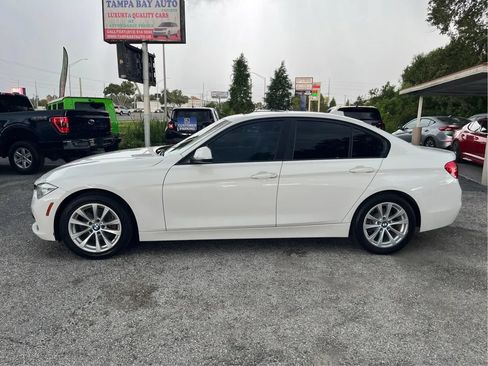 Used 2018 BMW 320i Sedan RWD image 8