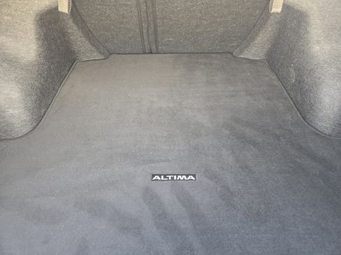 Used 2024 Nissan Altima 2.5 SV image 34