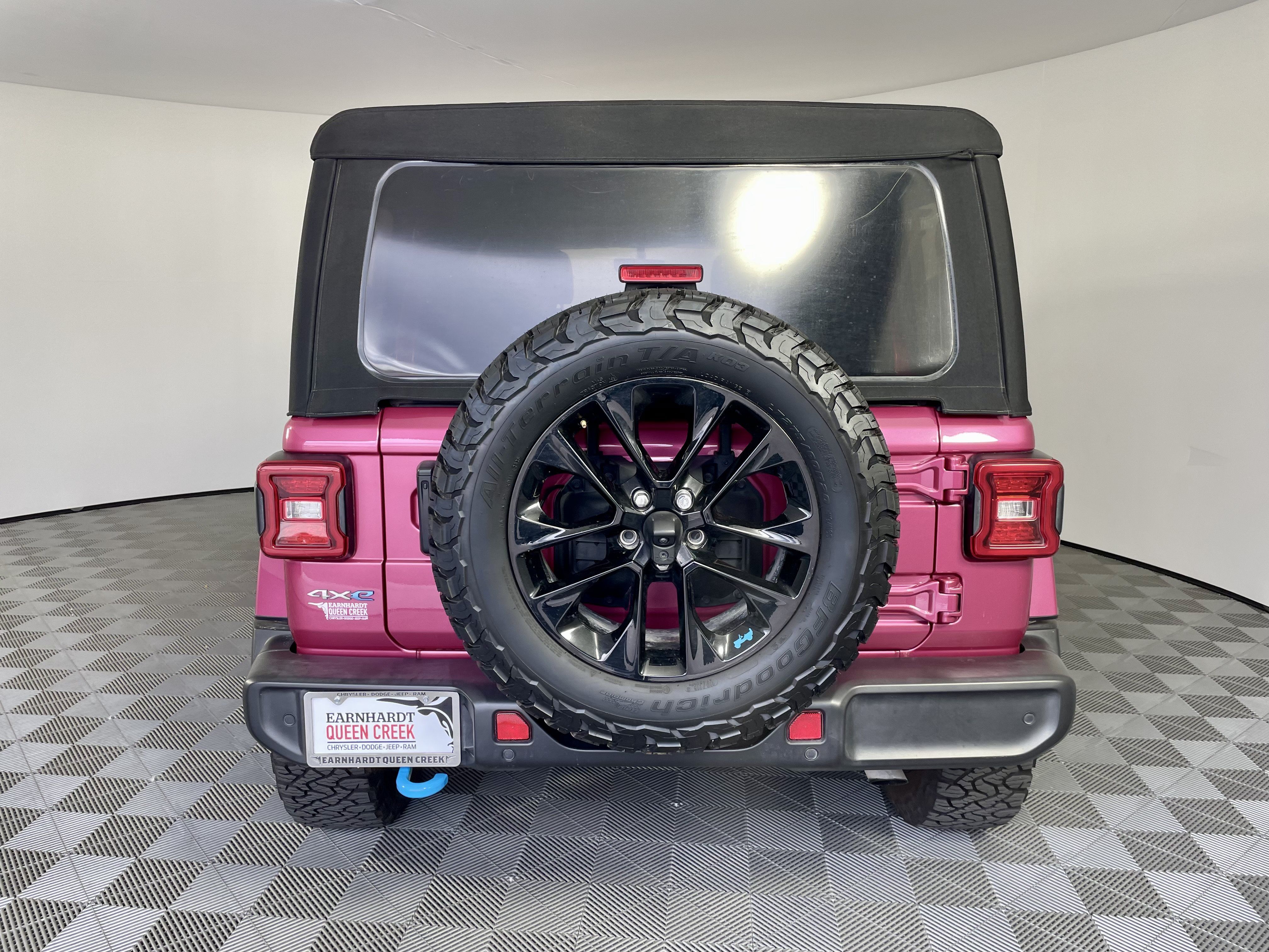 Certified 2022 Jeep Wrangler Unlimited Sahara w/ Safety Group AWD/4WD image 4