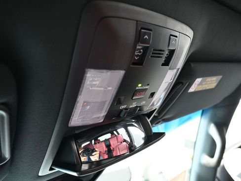 Used 2021 Lexus GX 460 Premium image 32