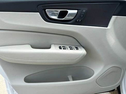 Certified 2024 Volvo XC60 B5 Core w/ Protection Package Premier AWD/4WD image 15