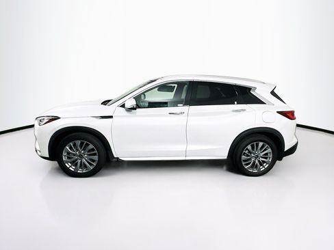 Used 2023 INFINITI QX50 Luxe FWD image 4