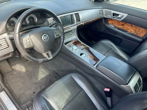 Used 2011 Jaguar XF Premium RWD image 13