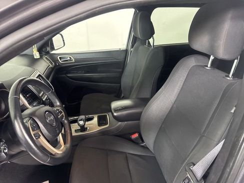 Used 2014 Jeep Grand Cherokee Laredo w/ Security & Convenience Group image 27