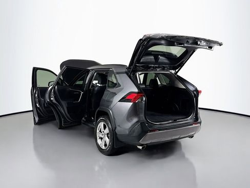 Used 2021 Toyota RAV4 Limited image 27