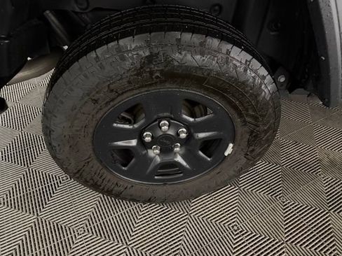 Used 2025 Jeep Wrangler Unlimited Sport AWD/4WD image 32