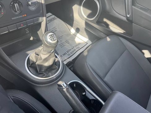 Used 2014 Volkswagen Beetle R-Line FWD image 27