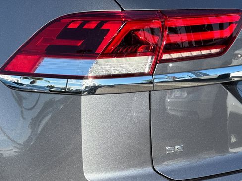 Used 2022 Volkswagen Atlas Cross Sport SE image 26