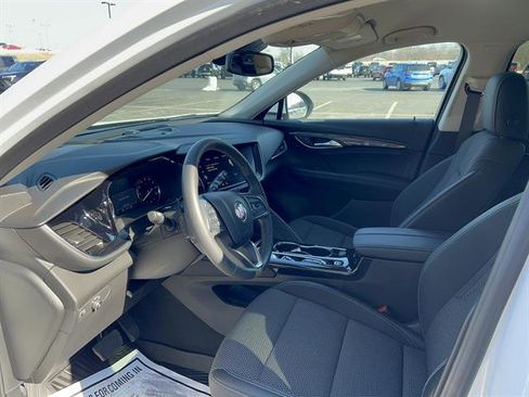 Used 2023 Buick Envision Preferred image 18