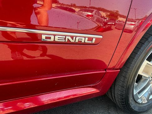 Used 2012 GMC Acadia Denali AWD/4WD image 14