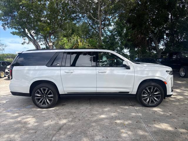 Used 2021 Cadillac Escalade ESV Sport w/ Driver Assist Tech Package AWD/4WD image 6