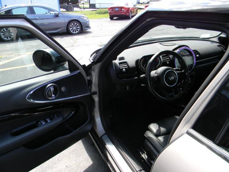 Used 2022 MINI Cooper Clubman S w/ Premium Package AWD/4WD image 16