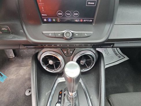 Used 2020 Chevrolet Camaro LT RWD image 15