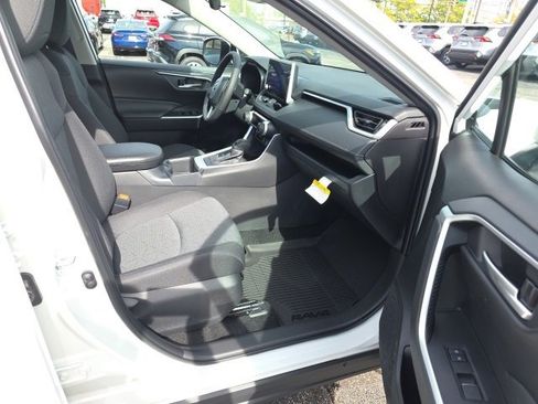 New 2025 Toyota RAV4 XLE image 10