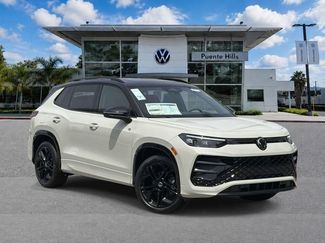 New 2026 Volkswagen Tiguan SE R-Line FWD video 1
