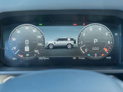 New 2026 Land Rover Defender 110 V8 AWD/4WD image 13