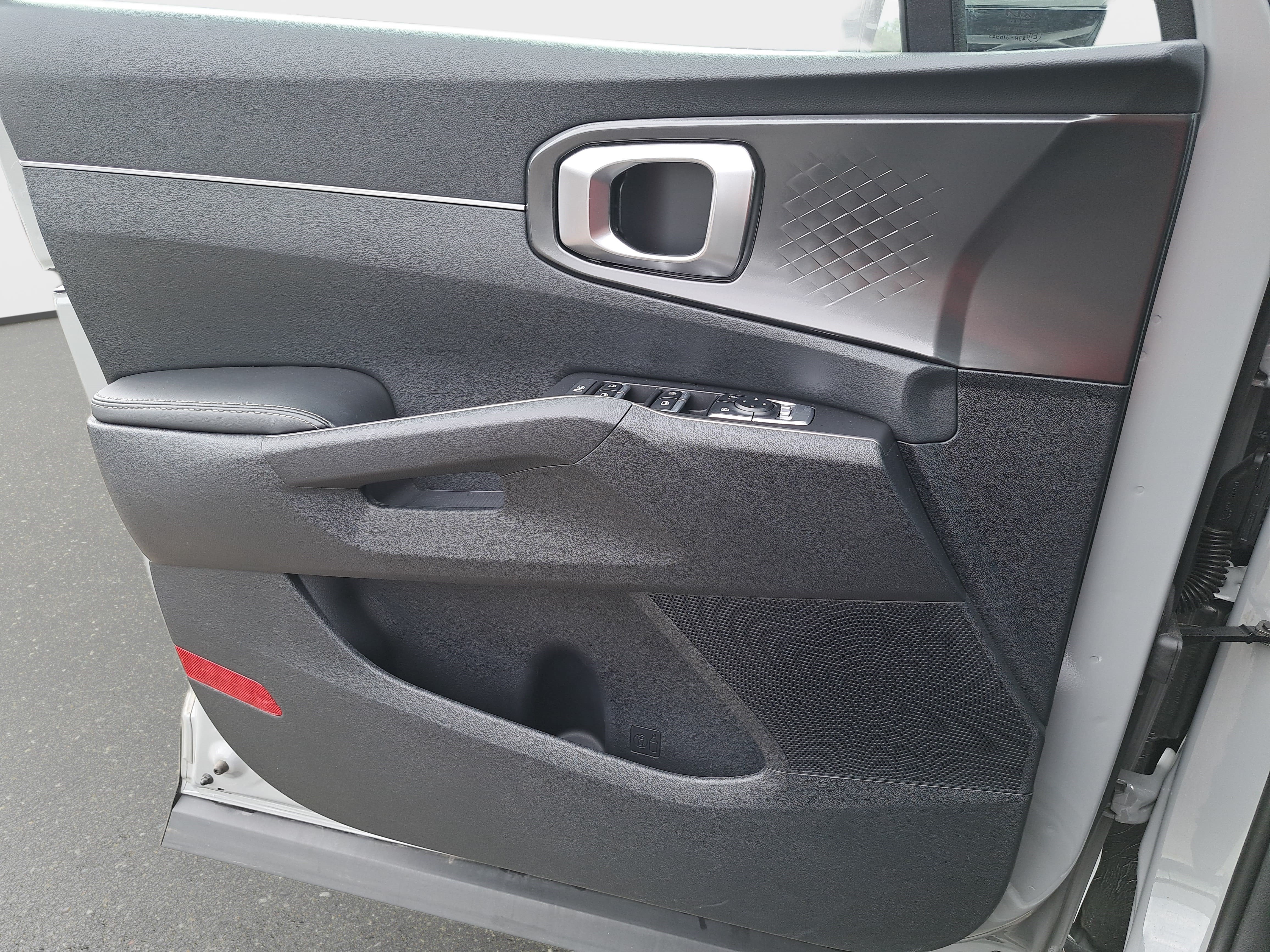 Used 2025 Kia Sorento S w/ Panoramic Sunroof Package FWD image 27