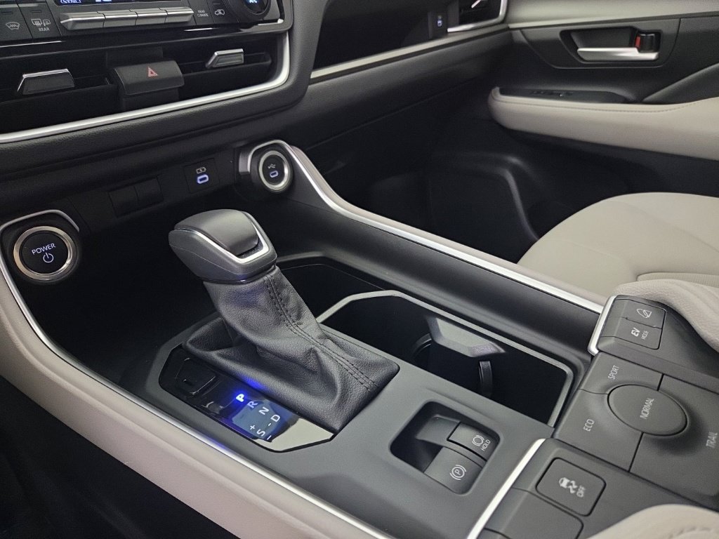Used 2026 Toyota Grand Highlander AWD Hybrid image 41