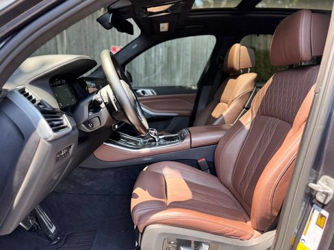 Used 2021 BMW X5 M50i w/ Executive Package AWD/4WD image 19