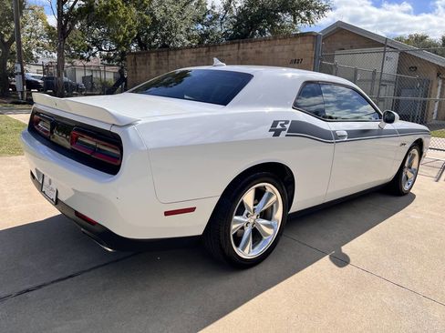 Used 2016 Dodge Challenger R/T Plus image 12