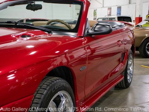 Used 1997 Ford Mustang GT RWD image 22
