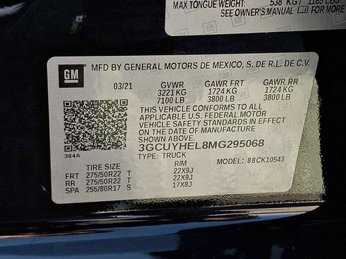 Used 2021 Chevrolet Silverado 1500 High Country w/ Technology Package image 34