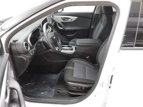 Used 2023 Chevrolet Blazer LT w/ Driver Confidence Package image 6