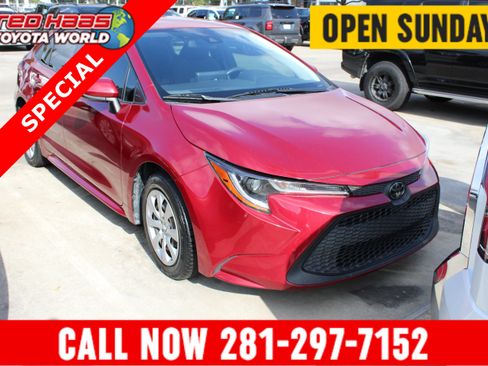 Used 2022 Toyota Corolla LE FWD image 1