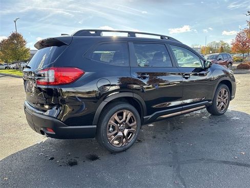 New 2025 Subaru Ascent Bronze Edition image 3