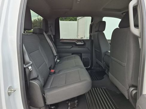 Used 2025 Chevrolet Silverado 2500 LT w/ Convenience Package AWD/4WD image 29