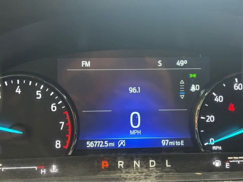 Used 2021 Ford Explorer XLT w/ Equipment Group 202A AWD/4WD image 25