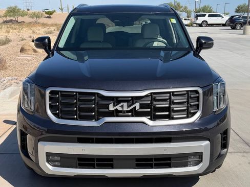 Used 2025 Kia Telluride SX Prestige AWD/4WD image 3