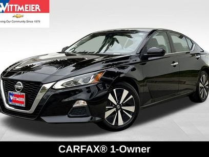 Used 2022 Nissan Altima 2.5 SV