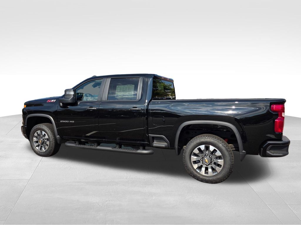 New 2025 Chevrolet Silverado 2500 Custom w/ Custom Value Package AWD/4WD image 4