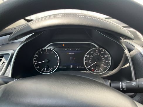 Used 2019 Nissan Murano S AWD/4WD image 22