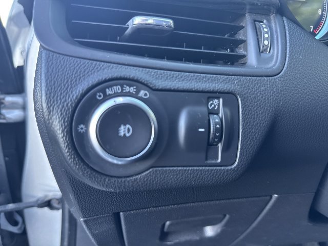 Used 2017 Buick Envision Essence FWD image 12