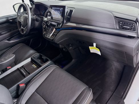 Certified 2024 Honda Odyssey Elite image 39