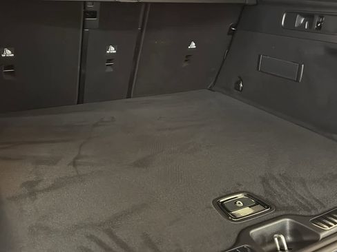 New 2025 Mercedes-Benz GLC 300 4MATIC image 32