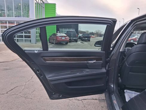 Used 2012 BMW 750Li xDrive AWD/4WD image 9