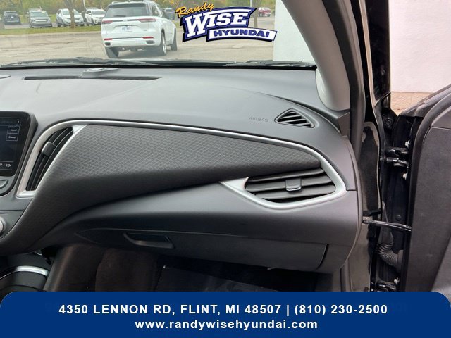 Used 2024 Chevrolet Malibu LT FWD image 38