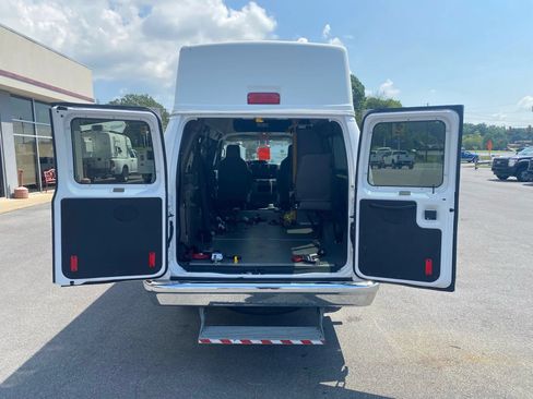 Used 2013 Ford E-350 and Econoline 350 Extended Super Duty w/ PWR Group RWD image 27