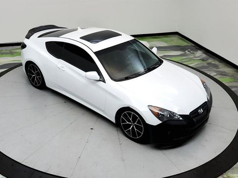 Used 2012 Hyundai Genesis 2.0T RWD image 30