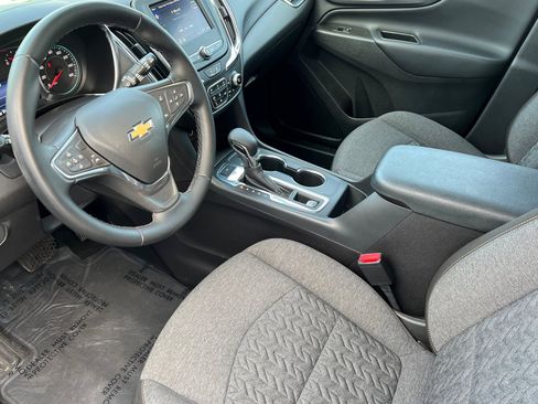 Used 2024 Chevrolet Equinox LT image 7