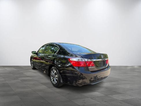 Used 2013 Honda Accord LX image 4