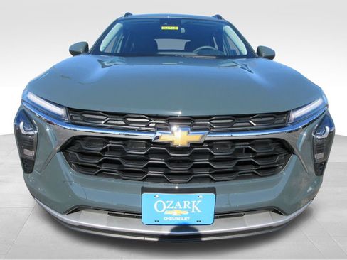 New 2026 Chevrolet Trax LT image 8