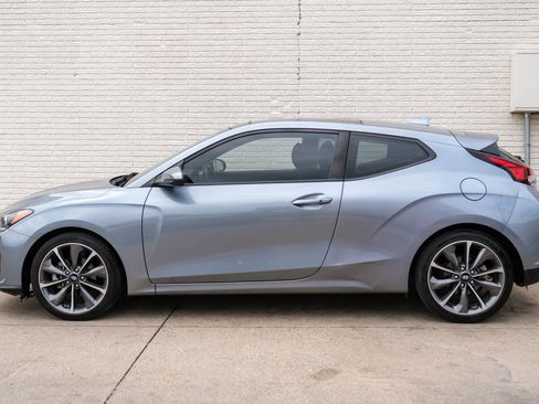 Used 2021 Hyundai Veloster 2.0 Premium FWD image 11