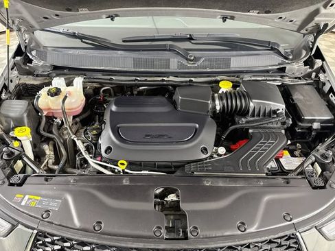 Used 2025 Chrysler Pacifica Select FWD image 30